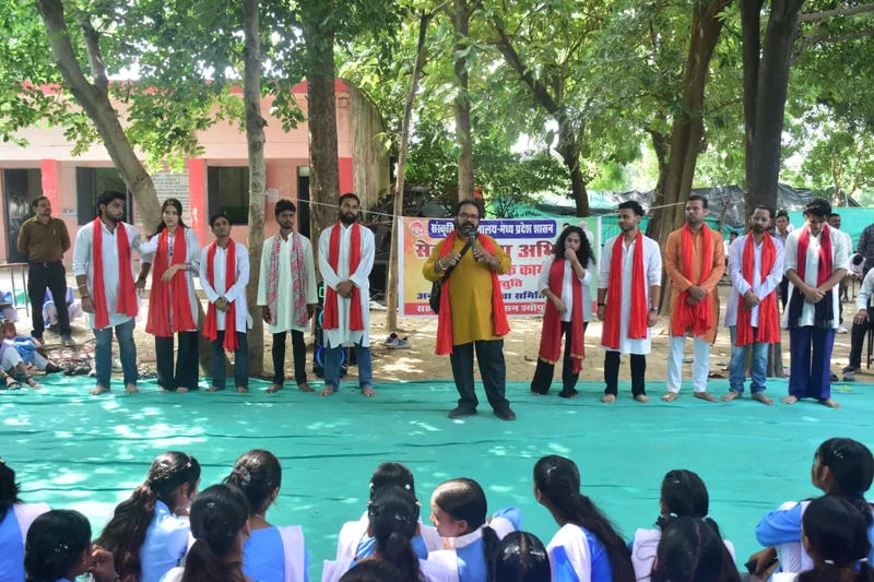 नमो सेवा- अनकही कहानियां पर नुक्कड नाटको का मंचन